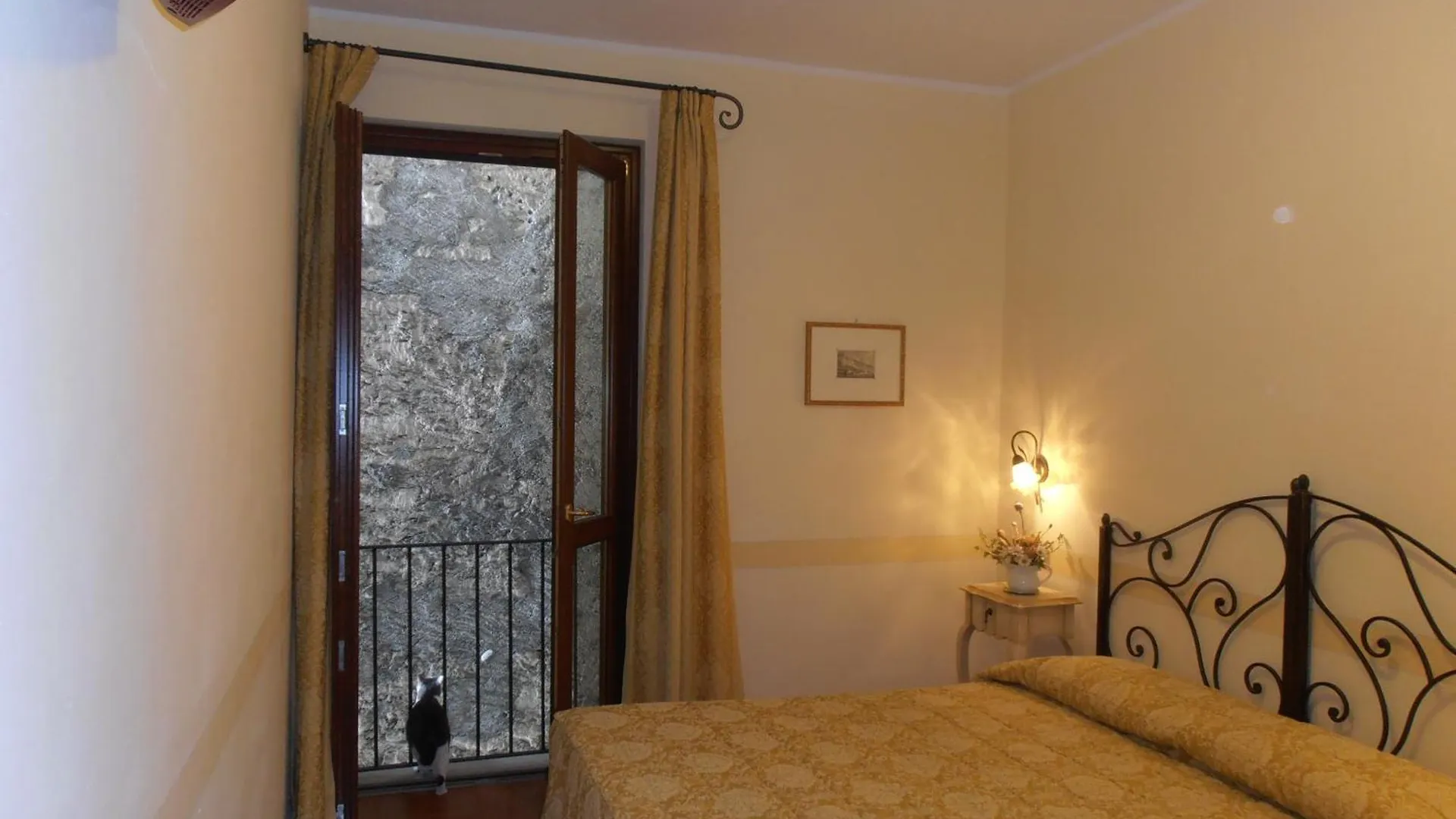 Hotel Garni Bartabel Gargnano