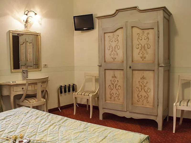 Hotel Garni Bartabel Gargnano