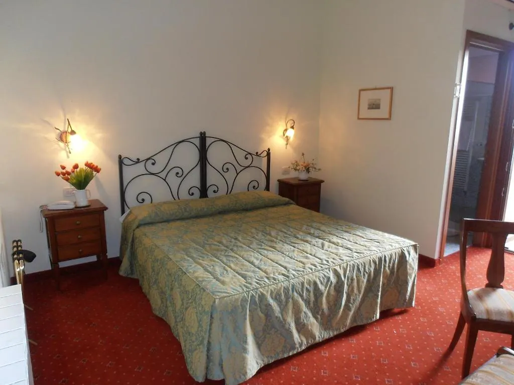 Hotel Garni Bartabel Gargnano